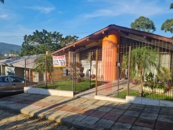 house em Luiz Pasteur, Trindade - Florianópolis - SC