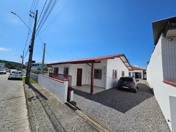 house em Rua Lupércio Domingos Espíndola, Barra do Aririú - Palhoça - SC