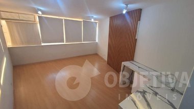 office em Rua Duque de Caxias, Centro - Uberlândia - MG