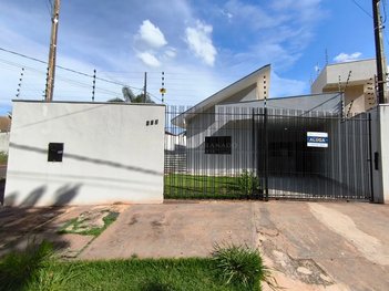 house em Rua Professor Antônio Primo Milani, Parque Hortência - Maringá - PR