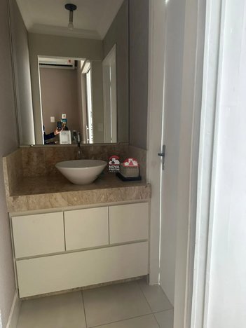 business em Rua Frans de Castro Holzwarth, Jardim Pereira do Amparo - Jacareí - SP