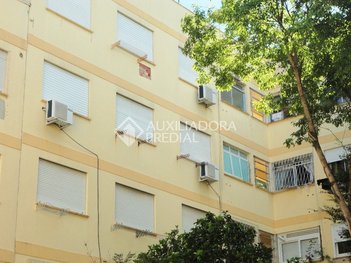 apartment em Rua Engenheiro Fernando Mendes Ribeiro, Santo Antônio - Porto Alegre - RS