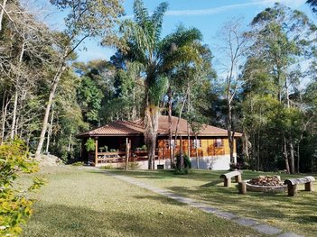 house em Praça da Democracia, Quebra Frascos - Teresópolis - RJ