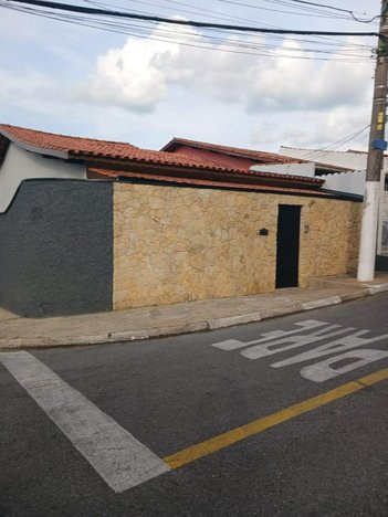 house em Avenida Coronel Daniel Peluso, Jardim São Lourenço - Bragança Paulista - SP