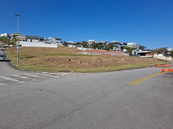 land_lot em Rua Doutor Mario Mansur Conte Frayha, Condomínio Residencial Colinas do Paratehy - São José dos Campos - SP