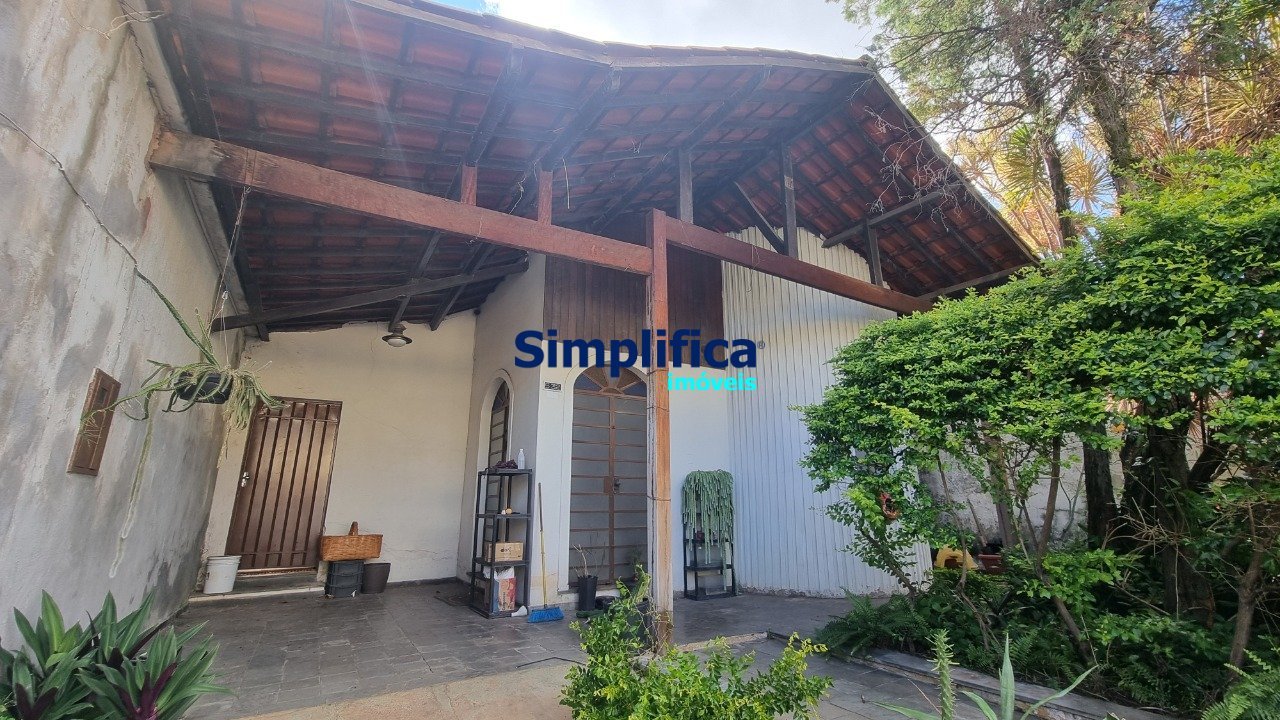 Casa com 3 quartos — Ouro Preto, Belo Horizonte
