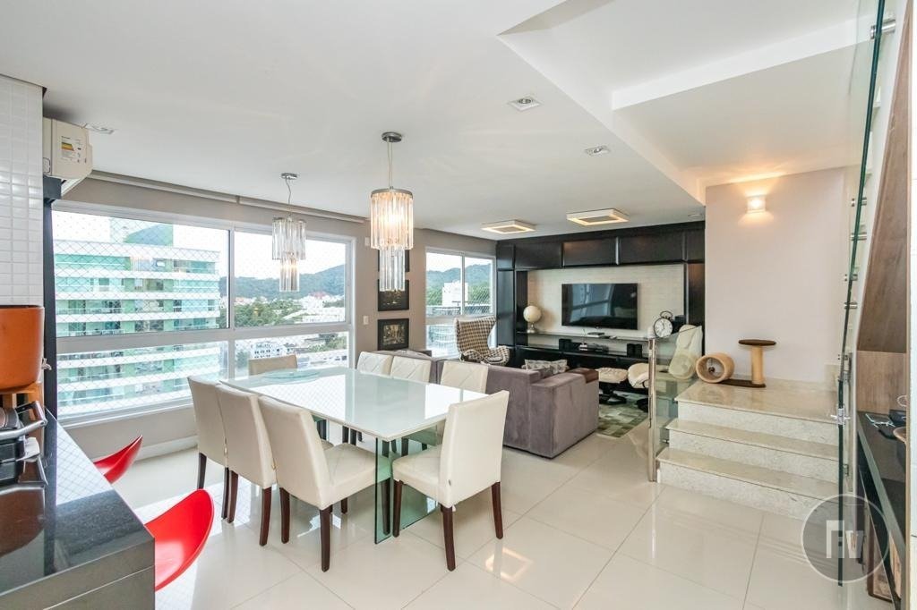196 m² útil
4 banheiros
2 vagas
3 suítes
Cobertura Duplex Mobiliada e Decorada, Terraço e Piscin
