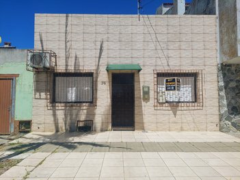 house em Rua Marechal Deodoro, Cidade Nova - Rio Grande - RS
