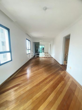 apartment em Rua Bárbara Heliodora, Vila Romana - São Paulo - SP