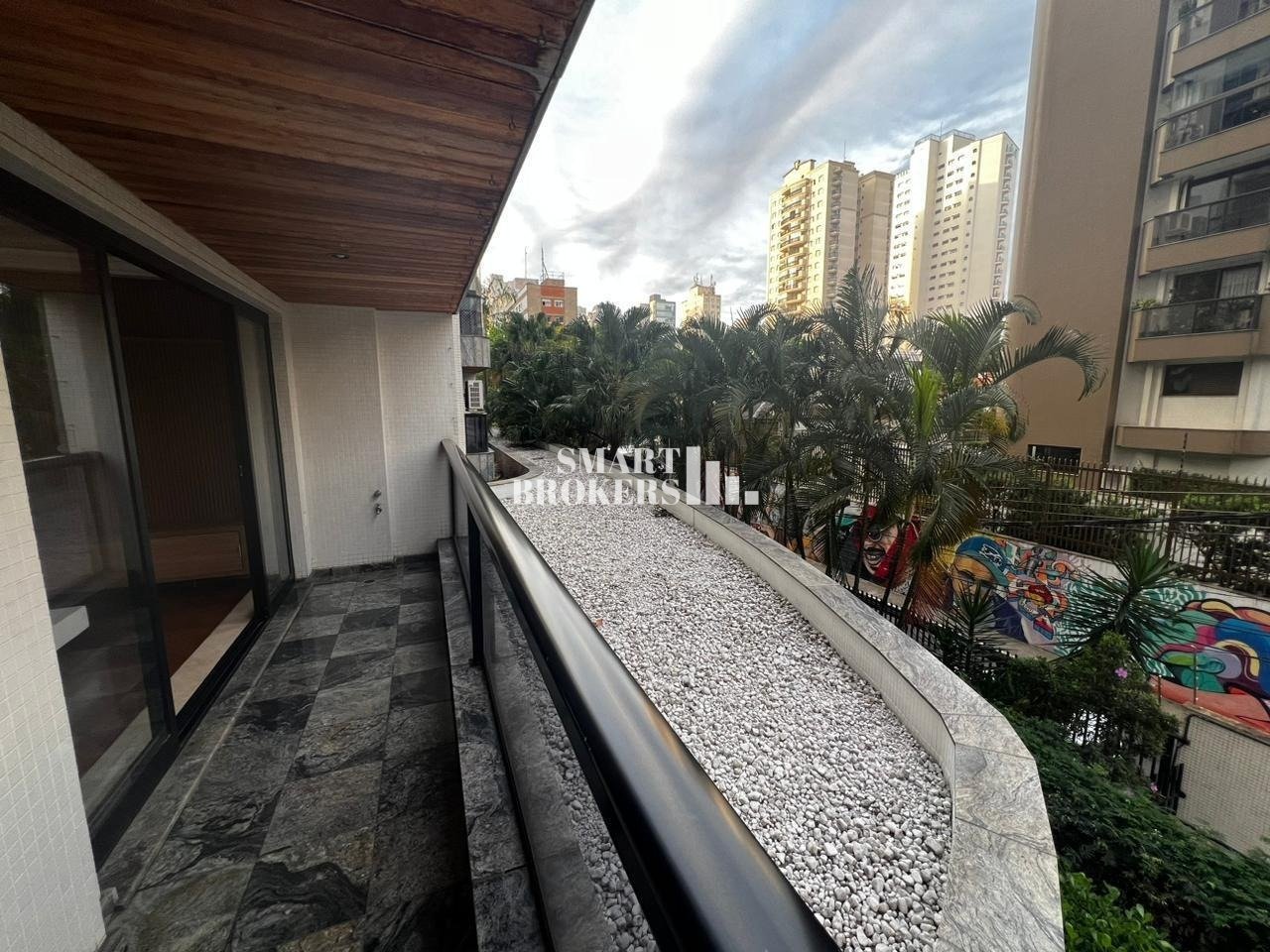 Apartamento à venda, 170 metros quadrados, 2 quartos (3 suítes) 3 vagas - Moema, São Paulo