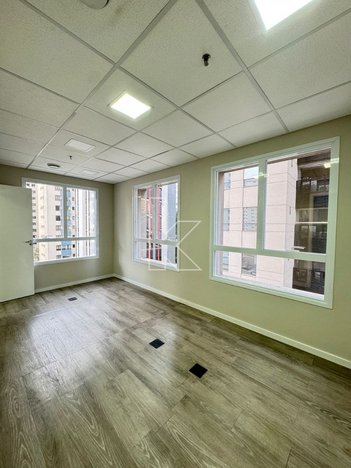 office em Avenida Santo Amaro, Vila Nova Conceição - São Paulo - SP