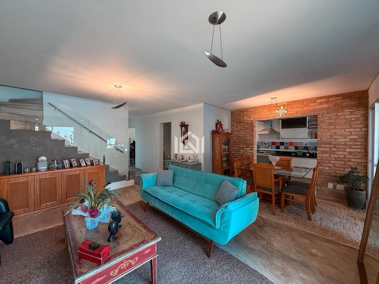 casa a venda no condominio reserva pinus - salas integradas