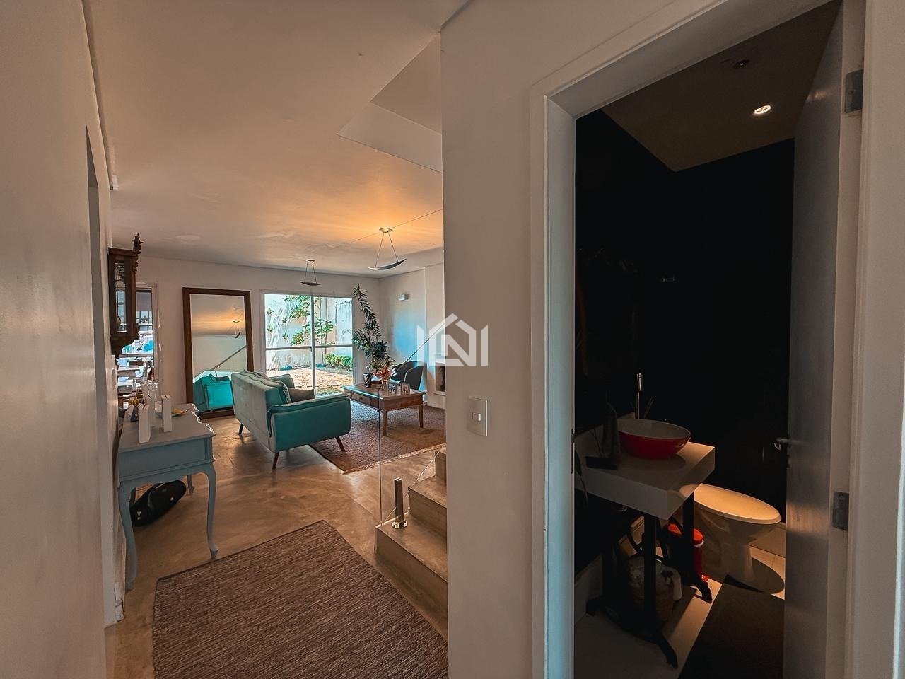 casa a venda no condominio reserva pinus - salas integradas