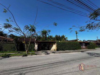 house em Rua Doutor Rodrigues Alves, Centro - Bertioga - SP