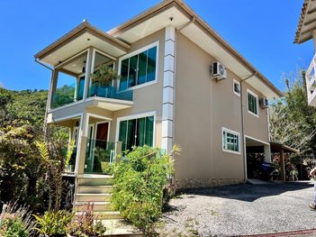 house em Servidão Mata Atlântica, Lagoa da Conceição - Florianópolis - SC