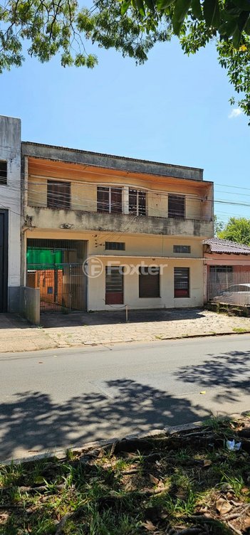 house em Avenida General Emílio Lúcio Esteves, Santa Maria Goretti - Porto Alegre - RS