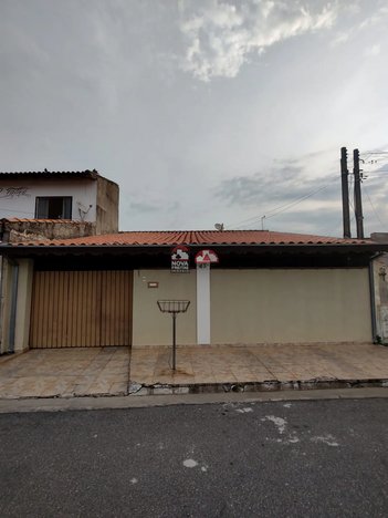 house em Rua Benedito Morais Sobrinho, Conjunto Habitacional Terra dos Ipês I (Sul) - Pindamonhangaba - SP