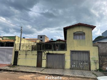 house em Avenida da Siderbras, Siderurgia - Ouro Branco - MG
