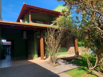 house em Rua João Luiz da Silva Brito, Canasvieiras - Florianópolis - SC