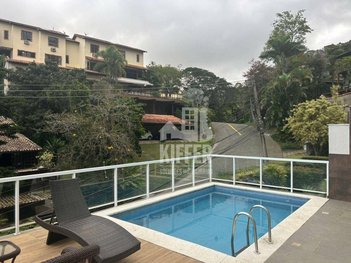 house em Rua Jornalista Newton Braga Mello, Itaipu - Niterói - RJ
