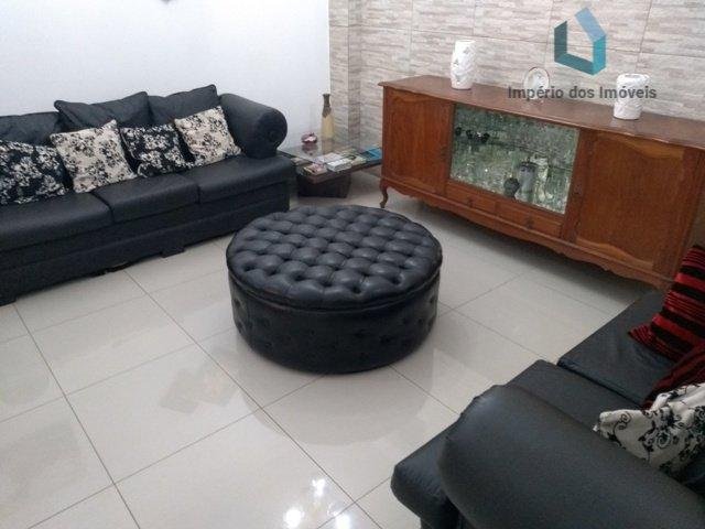 Casa com 3 quartos — Dona Clara, Belo Horizonte