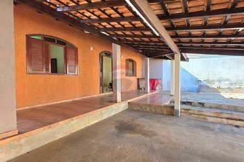 house em Rua Fátima Carmo Vomero Bacar, Jardim Patrícia - Mogi Mirim - SP