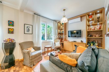 apartment em Rua Felipe Camarão, Rio Branco - Porto Alegre - RS