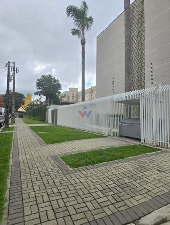 apartment em Rua Zacarias de Paula Neves, Portão - Curitiba - PR