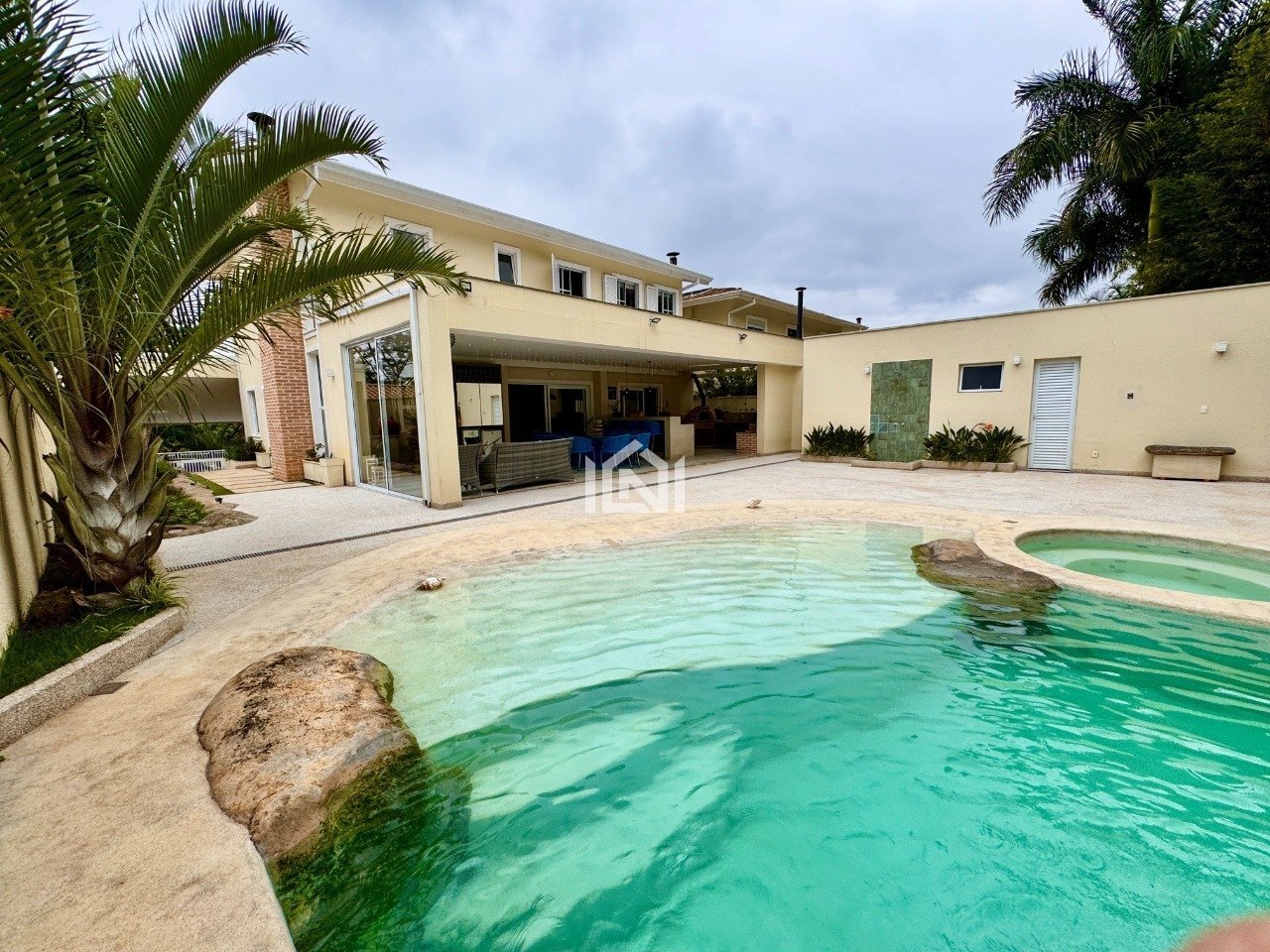 casa a venda no condominio orvalho granja viana - piscina
