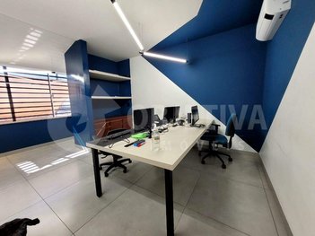 office em Rua José Nonato Ribeiro, Cazeca - Uberlândia - MG