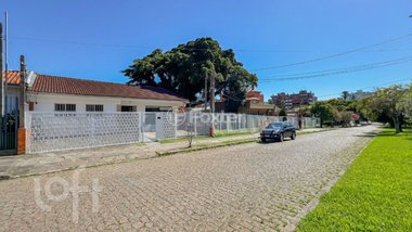 house em Avenida La Paz, Jardim Lindóia - Porto Alegre - RS