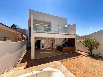 house em Avenida Helena Menóia Borghetti, Centro (Lácio) - Marília - SP