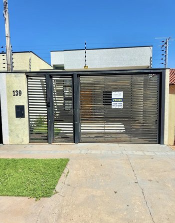 house em Rua Pioneiro Mitsuzuchi Tokuda, Conjunto Habitacional Céu Azul - Maringá - PR