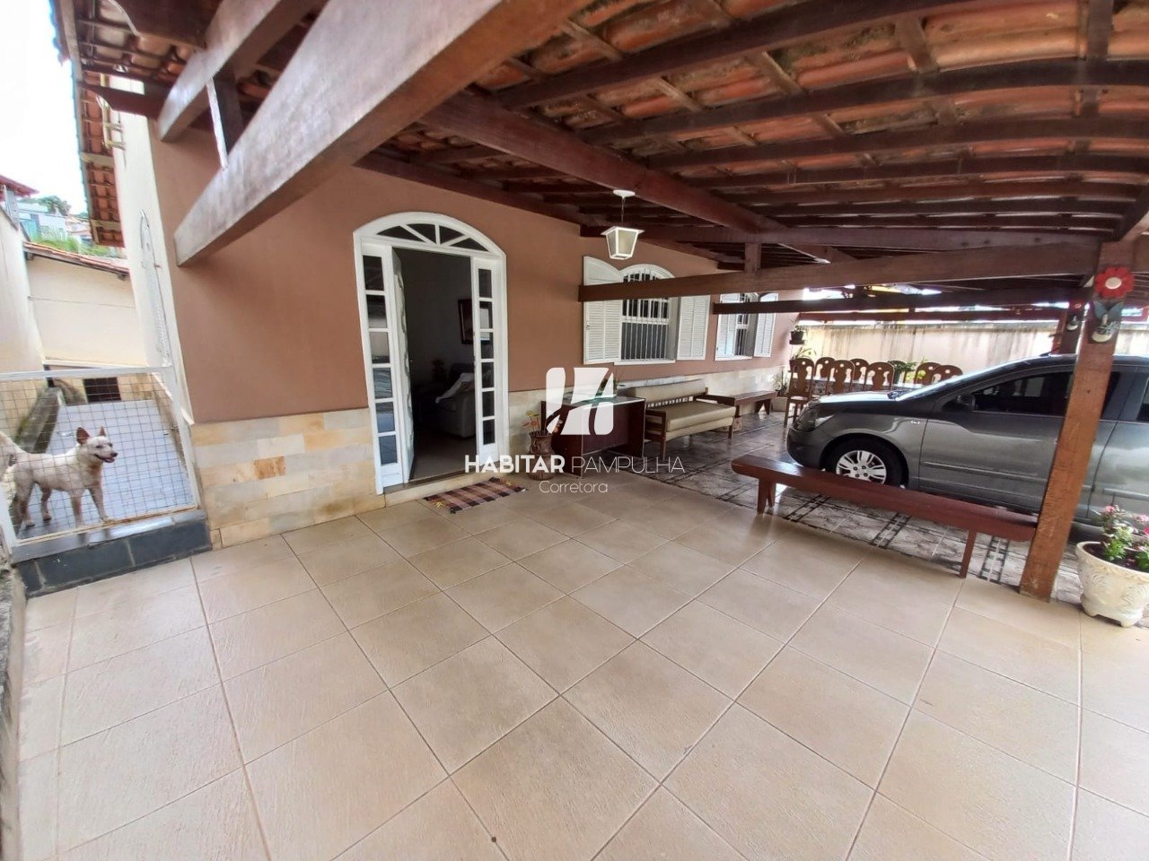 Casa com 2 quartos — Santa Mônica, Belo Horizonte