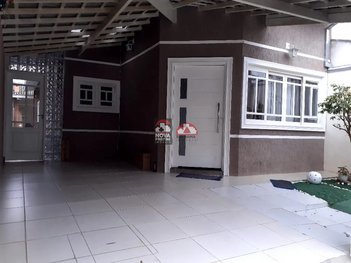 house em Rua Sousandrade, Loteamento Villa Branca - Jacareí - SP