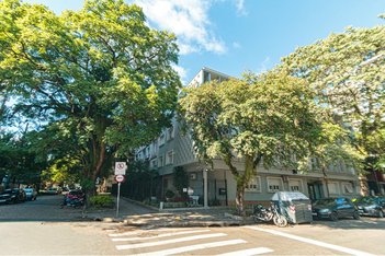 apartment em Avenida Nova York, São João - Porto Alegre - RS