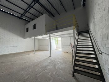 industrial em Avenida Angelo Pellicciari, Parque Residencial Jundiaí II - Jundiaí - SP