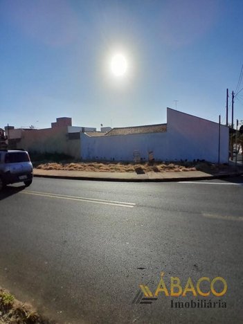 land_lot em Rua Reinaldo Massucio, Parque dos Flamboyant - São Carlos - SP