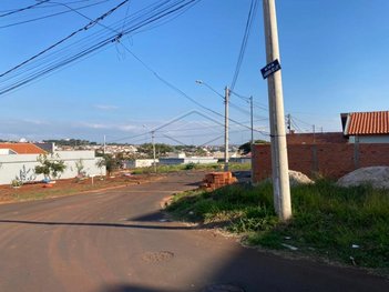 house em Rua Alfredo Rossato, Jardim Suzana Ferraz - Jaú - SP