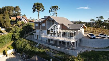 house em Avenida Manoel Pera, Alto do Capivari - Campos do Jordão - SP