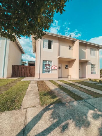 house em Rua São Bento do Sapucai, Loteamento Alfredo Abilio Flores - Pindamonhangaba - SP