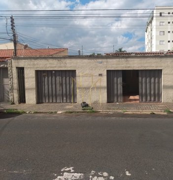 house em Rua Santa Catarina, Brasil - Uberlândia - MG