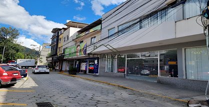 commercial_property em Praça Primeiro de Maio, Olaria - Nova Friburgo - RJ