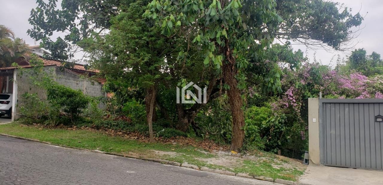 terreno a venda no condominio Terras de Madeira