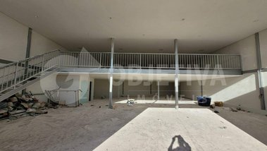 industrial em Rua Clarimundo Marques Pires, Segismundo Pereira - Uberlândia - MG