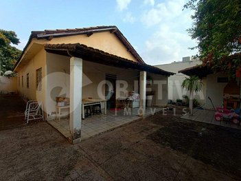 house em Avenida Maranhão, Brasil - Uberlândia - MG