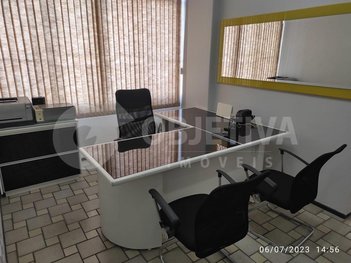 office em Avenida Afonso Pena, Centro - Uberlândia - MG