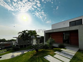 house em Haroldo Soares Glavan, Cacupé - Florianópolis - SC