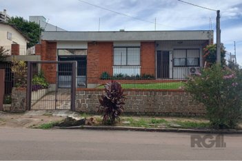 house em Rua Aneron Corrêa de Oliveira, Jardim do Salso - Porto Alegre - RS