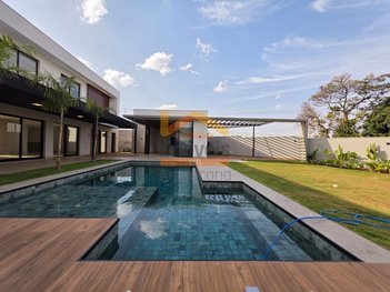 house em Avenida Rodolfo Kivitz, Parque dos Pinheiros - Nova Odessa - SP